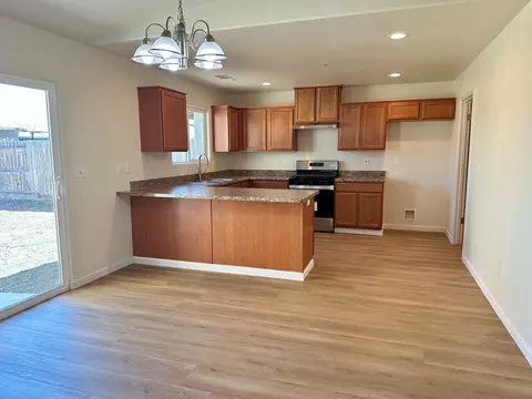 Kitchen - 337 Eppler, Firebaugh, CA 93622 photo 1 of 2