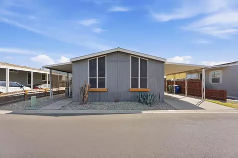 2575 Willlow #76, Fresno, CA 93725