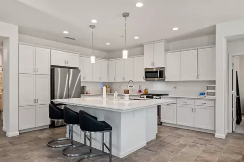 Kitchen - 777 Josephine Ave, Madera, CA 93636 photo 10 of 10