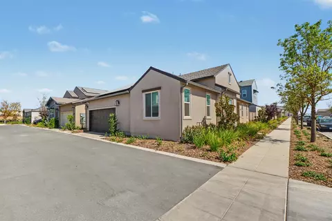 Exterior - 777 Josephine Ave, Madera, CA 93636 photo 3 of 6