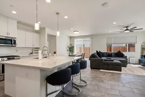 Kitchen - 777 Josephine Ave, Madera, CA 93636 photo 6 of 10