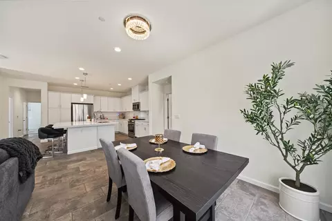 Dining - 777 Josephine Ave, Madera, CA 93636 photo 2 of 3