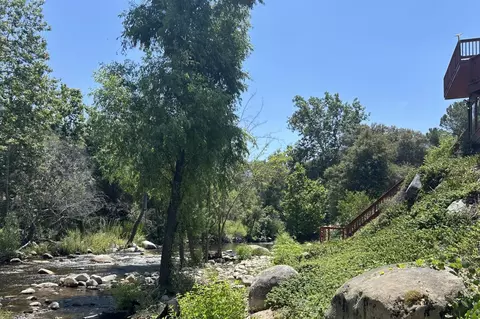 View/Area - 44575 S Fork Dr, Three Rivers, CA 93271 photo 3 of 4