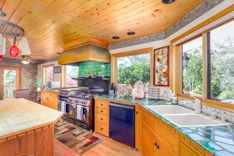 Kitchen - 44575 S Fork Dr, Three Rivers, CA 93271 photo 1 of 5