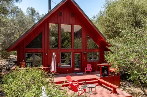Exterior - 44575 S Fork Dr, Three Rivers, CA 93271 photo 9 of 14