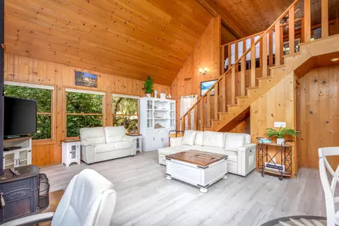 Living - 44575 S Fork Dr, Three Rivers, CA 93271 photo 7 of 7