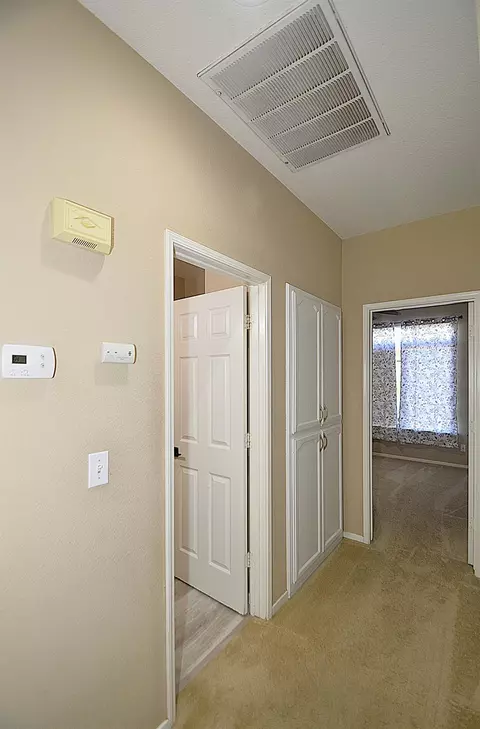 Entry Way - 1133 Cousins Ct, Lemoore, CA 93245 photo 2 of 2