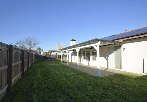Exterior - 1133 Cousins Ct, Lemoore, CA 93245 photo 5 of 7
