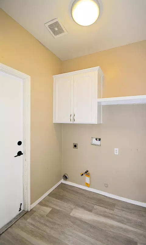 Other - 1133 Cousins Ct, Lemoore, CA 93245 photo 2 of 6