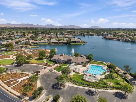 View/Area - 4910 N Crestmoor Ave, Clovis, CA 93619 photo 10 of 13