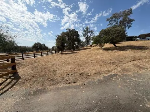29271 Auberry Rd, Prather, CA 93651 photo 8