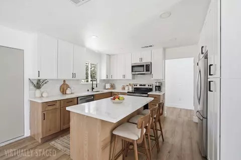 Kitchen - 1064 Carey Ave, Clovis, CA 93611 photo 3 of 4