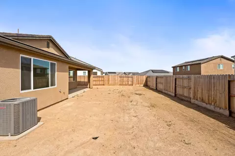 Exterior - 1237 Cathedral Ct S, Madera, CA 93636 photo 8 of 8