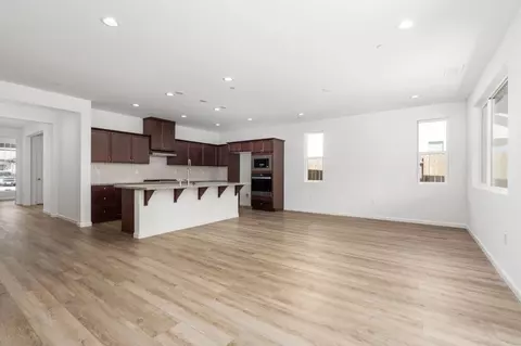 Living - 1237 Cathedral Ct S, Madera, CA 93636 photo 4 of 7
