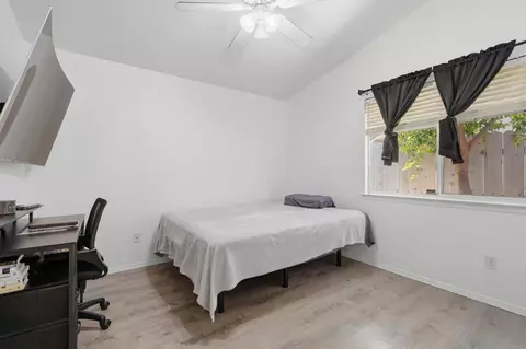 Bedroom - 4029 E Mdw, Visalia, CA 93292 photo 3 of 7