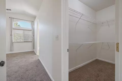 Entry Way - 1678 Hawthorn St, Lemoore, CA 93245 photo 6 of 8