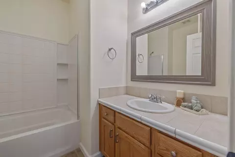 Other - 1678 Hawthorn St, Lemoore, CA 93245 photo 5 of 11