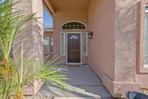 Entry Way - 1678 Hawthorn St, Lemoore, CA 93245 photo 1 of 8