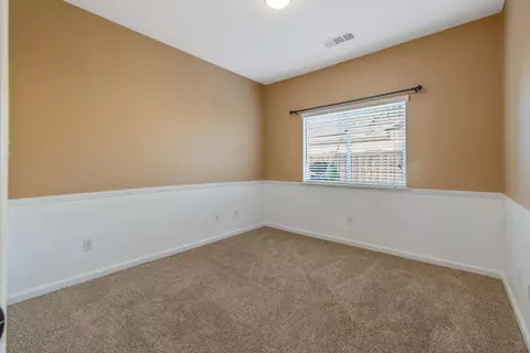 Bedroom - 1678 Hawthorn St, Lemoore, CA 93245 photo 2 of 5
