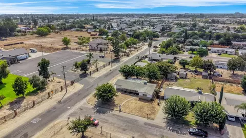 View/Area - 8753 E Ostler St, Selma, CA 93662 photo 6 of 9