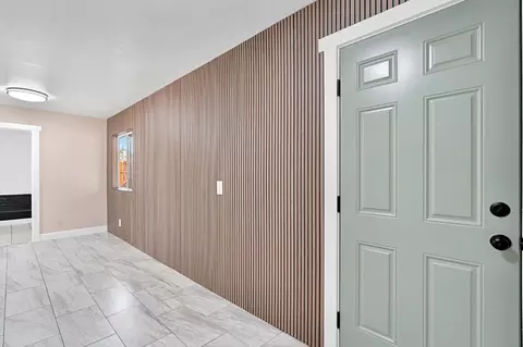 Entry Way - 8753 E Ostler St, Selma, CA 93662 photo 1 of 2