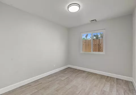 Bedroom - 8753 E Ostler St, Selma, CA 93662 photo 5 of 6