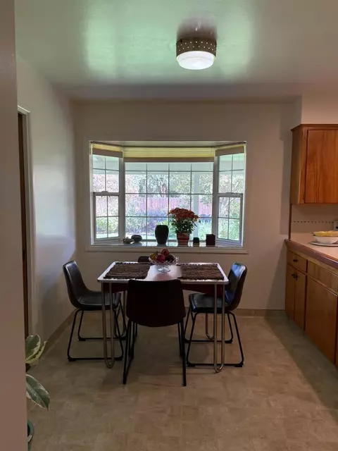 Dining - 213 Hilton St, Madera, CA 93637 photo 4 of 4
