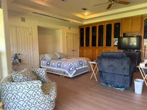 Bedroom - 213 Hilton St, Madera, CA 93637 photo 4 of 4