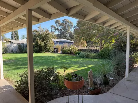 Exterior - 213 Hilton St, Madera, CA 93637 photo 5 of 9