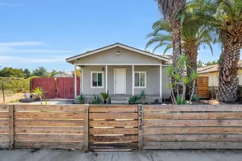 2258 E Clay Ave, Fresno, CA 93701
