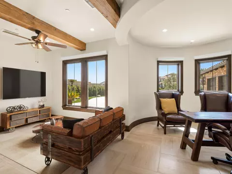 Living - Undisclosed, Fresno, CA 93730 photo 6 of 6