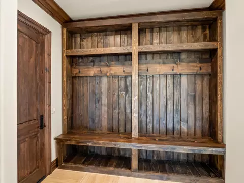Entry Way - Undisclosed, Fresno, CA 93730 photo 5 of 6