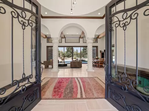 Entry Way - Undisclosed, Fresno, CA 93730 photo 2 of 6