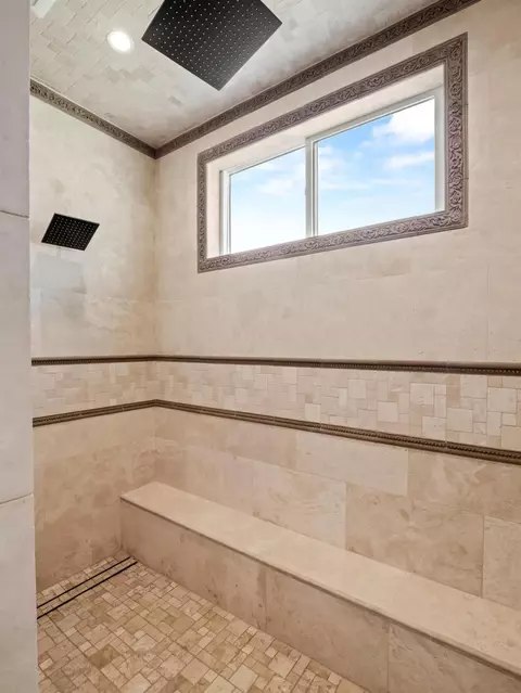 Bath - Undisclosed, Fresno, CA 93730 photo 3 of 6