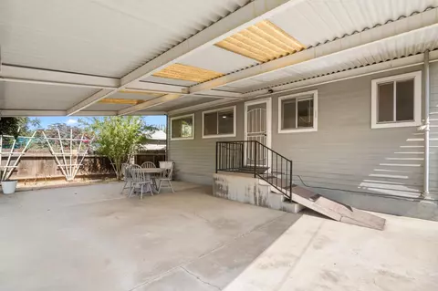 Exterior - 511 N St, Sanger, CA 93657 photo 7 of 12