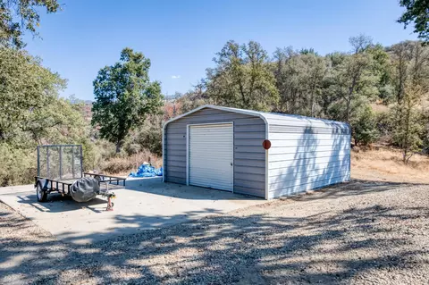 Exterior - 46250 Brookside Rd, Miramonte, CA 93641 photo 21 of 24