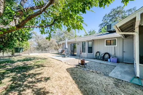 Exterior - 46250 Brookside Rd, Miramonte, CA 93641 photo 11 of 24