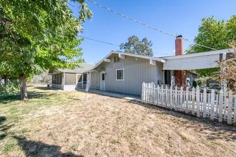 Exterior - 46250 Brookside Rd, Miramonte, CA 93641 photo 10 of 24