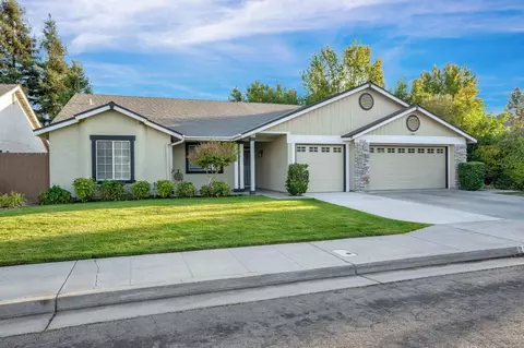 Exterior - 2110 Goshen Ave, Clovis, CA 93611 photo 5 of 16
