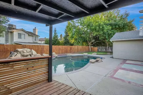 Exterior - 2110 Goshen Ave, Clovis, CA 93611 photo 8 of 16