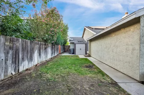 Exterior - 2110 Goshen Ave, Clovis, CA 93611 photo 13 of 16