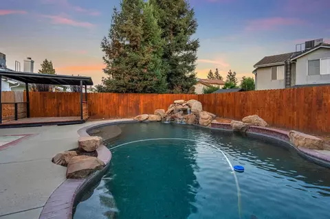 Exterior - 2110 Goshen Ave, Clovis, CA 93611 photo 16 of 16