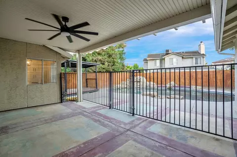 Exterior - 2110 Goshen Ave, Clovis, CA 93611 photo 7 of 16
