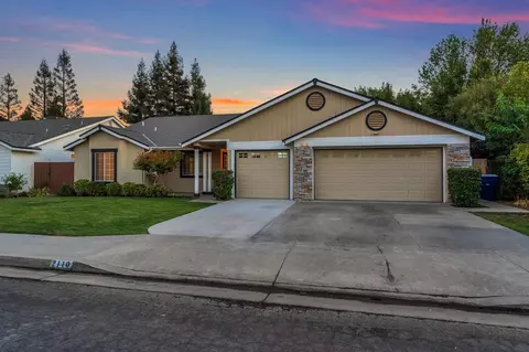 Exterior - 2110 Goshen Ave, Clovis, CA 93611 photo 2 of 16