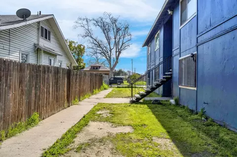 Exterior - 2311 E White Ave, Fresno, CA 93701 photo 2 of 4