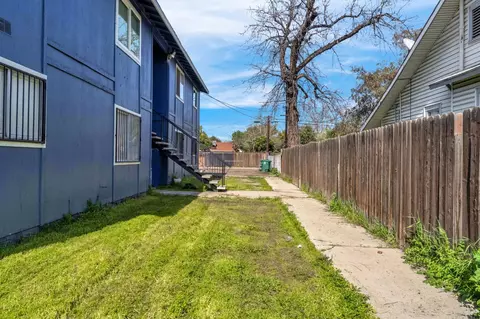 Exterior - 2311 E White Ave, Fresno, CA 93701 photo 1 of 4