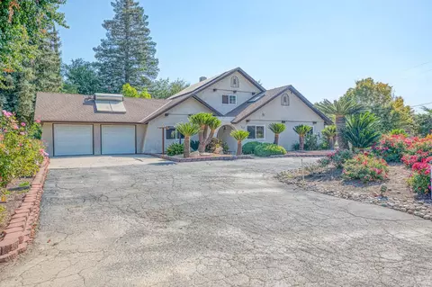 Exterior - 11249 Mountain View Dr, Madera, CA 93636 photo 3 of 27