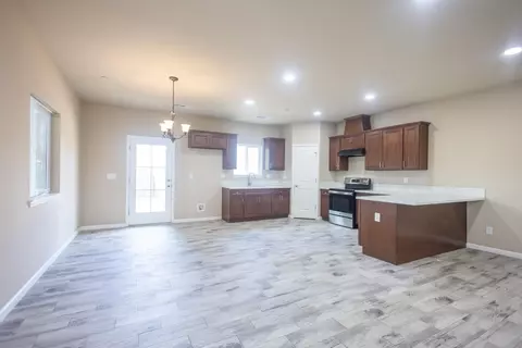 Living - 1707 Sylvia St, Selma, CA 93662 photo 5 of 5