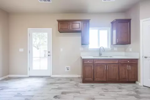 Entry Way - 1707 Sylvia St, Selma, CA 93662 photo 1 of 1