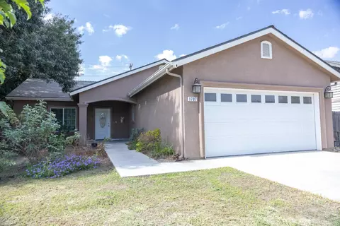 Exterior - 1707 Sylvia St, Selma, CA 93662 photo 3 of 6